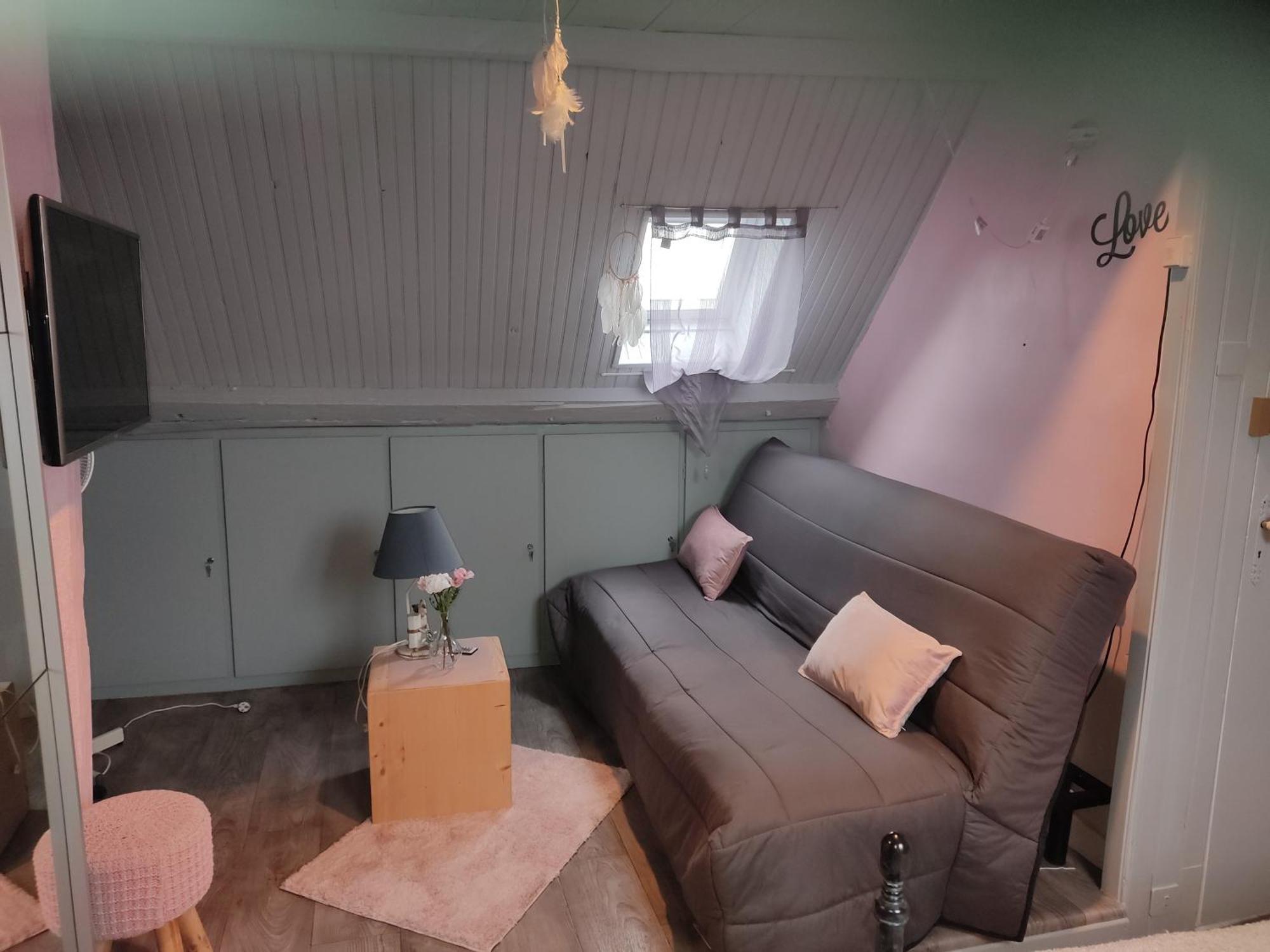 Le Lion Dort Bed & Breakfast Cormeilles-en-Parisis ภายนอก รูปภาพ
